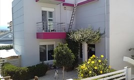 بيت صغير 180 m² في بيلوبونيز الشرقية