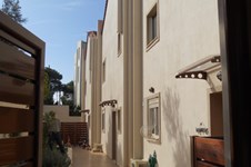Property 327 photo 2