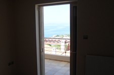 Property 327 photo 4