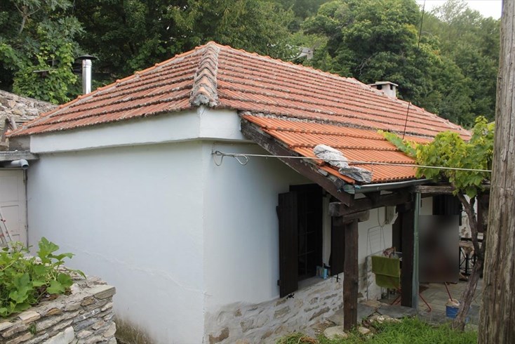 Realty photo 1
