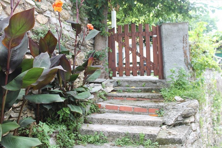 Realty photo 3