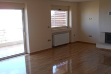 Property 328 photo 3