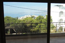 Property 328 photo 4