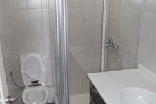 Property 328 photo 12