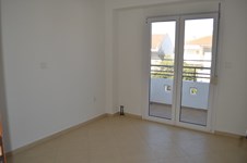 Property 33 photo 8