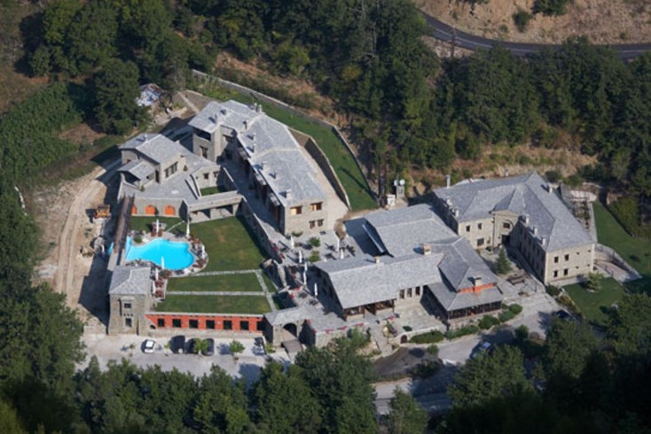 Realty photo 1