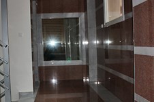 Property 335 photo 4