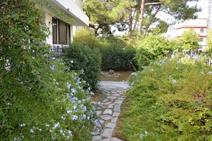 Realty photo 3