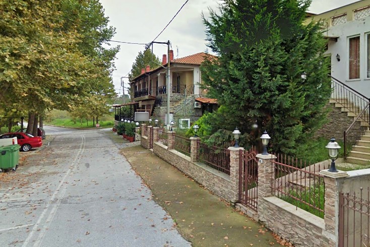 Realty photo 2