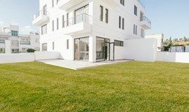 Duplex 100 m² في لارنكا
