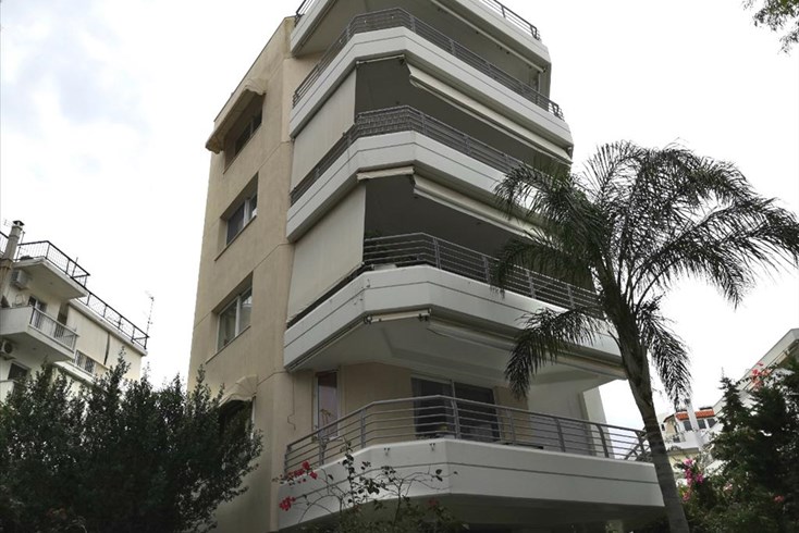 Realty photo 1