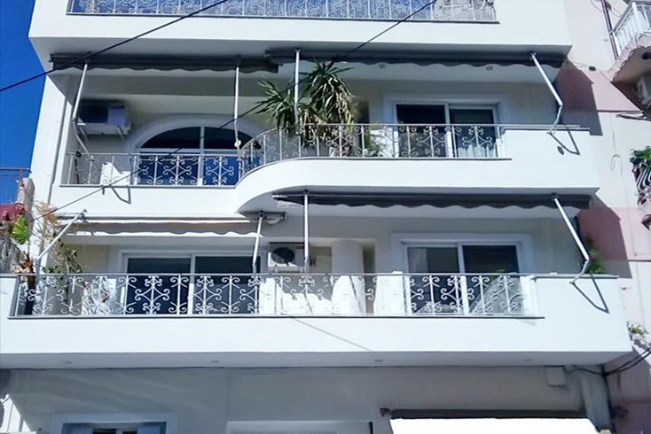 Realty photo 1