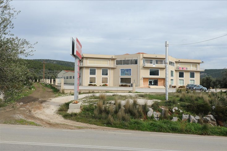 Realty photo 1