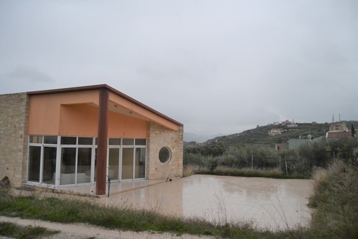Realty photo 1