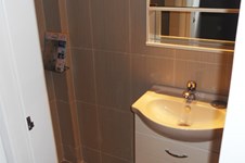 Property 347 photo 14