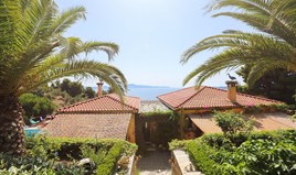 Villa 640 m² in the Sporades
