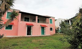 კუნძული 150 m² კორფუზე
