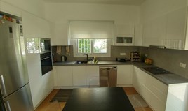 Stan 112 m² u Atini