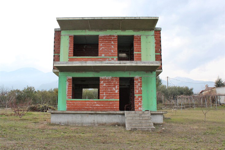 Realty photo 2
