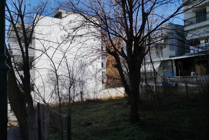 Realty photo 2