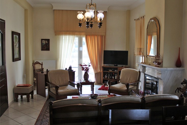 Realty photo 2