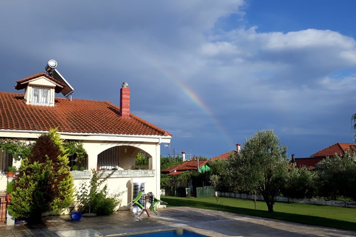 Realty photo 3