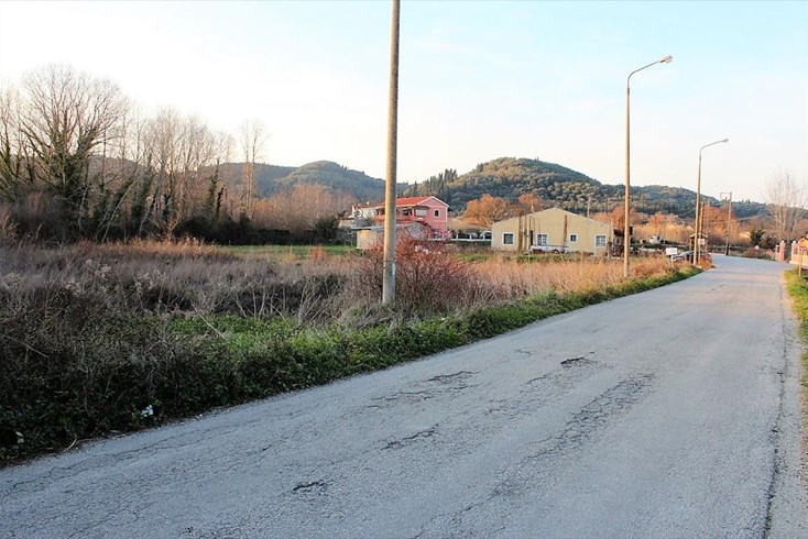 Realty photo 1
