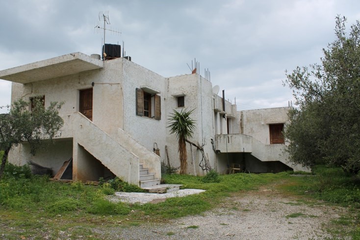 Realty photo 2