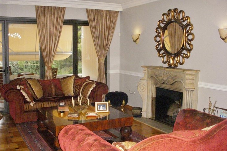 Realty photo 3
