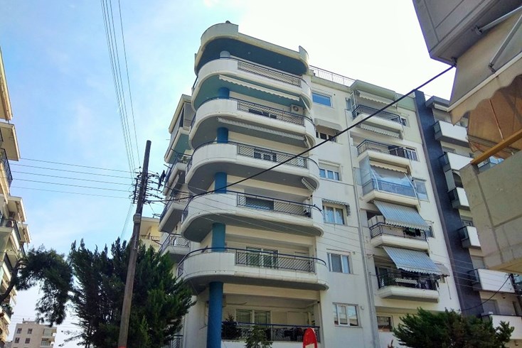 Realty photo 3