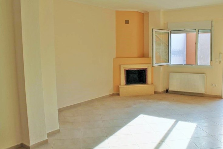 Realty photo 3