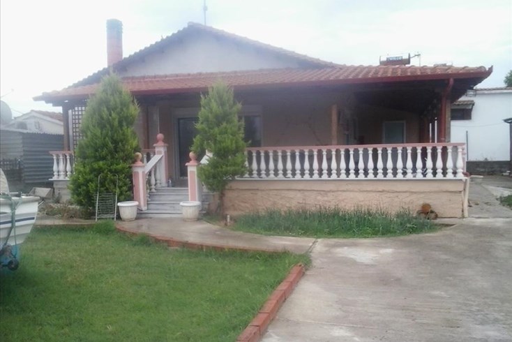 Realty photo 1