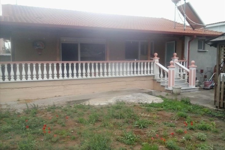 Realty photo 3