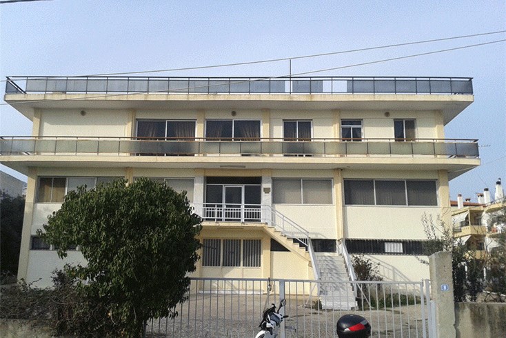 Realty photo 1
