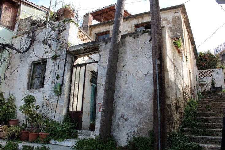 Realty photo 1