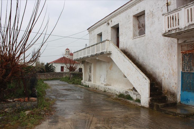 Realty photo 1