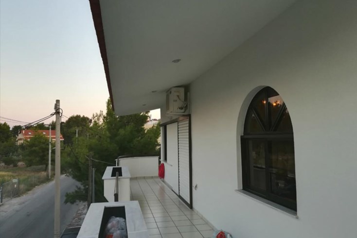 Realty photo 3
