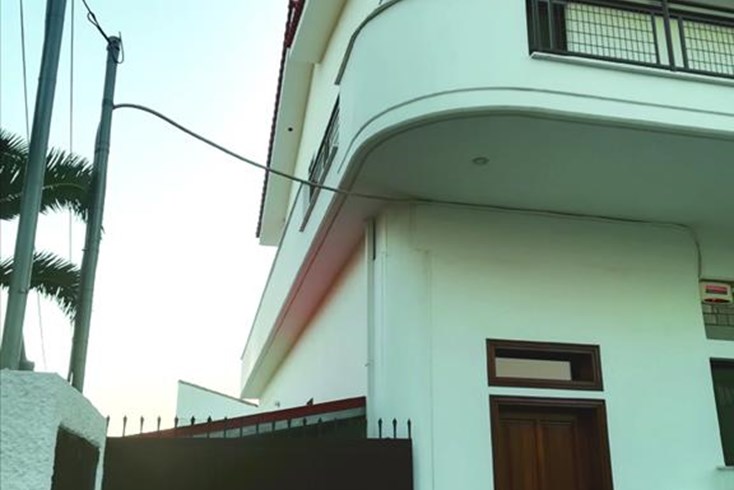 Realty photo 2