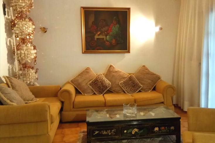 Realty photo 2