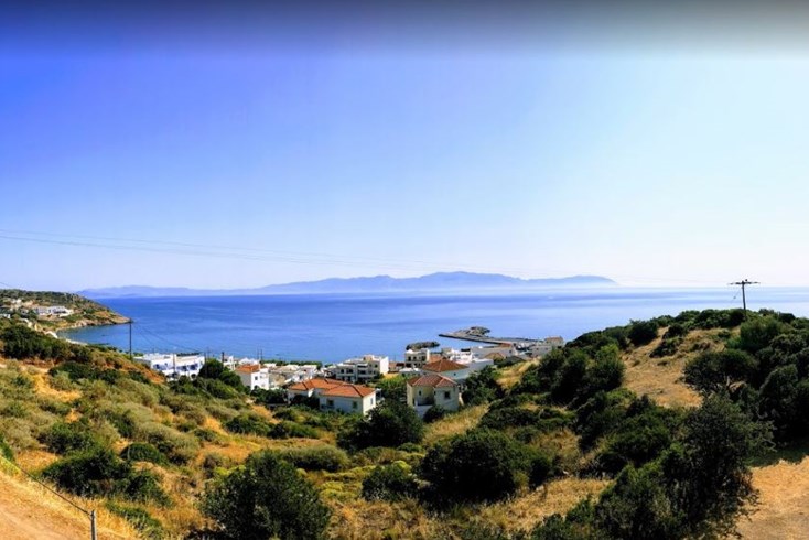 Realty photo 2