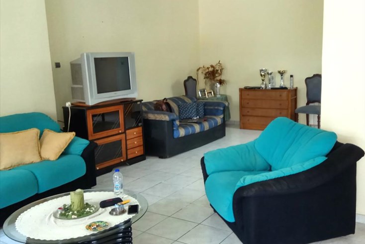 Realty photo 1