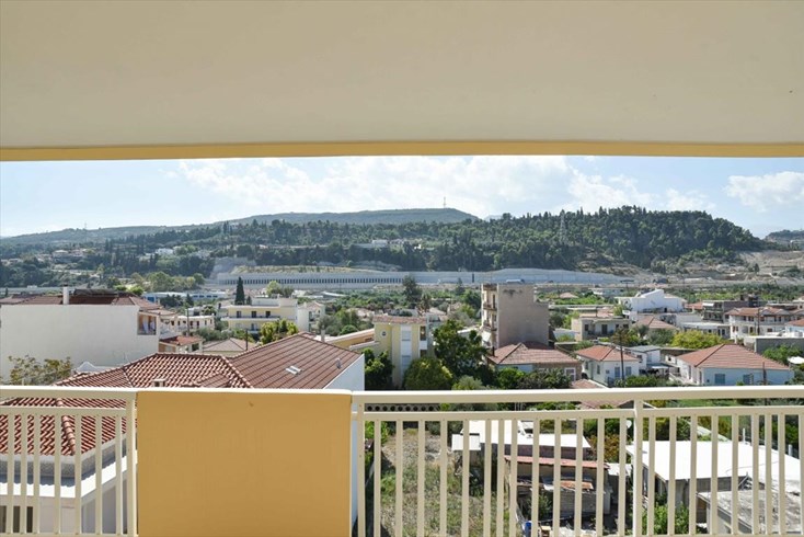 Realty photo 2