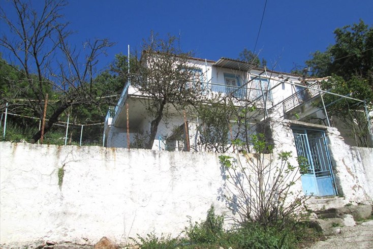 Realty photo 3