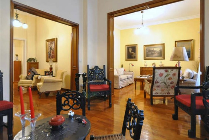 Realty photo 1