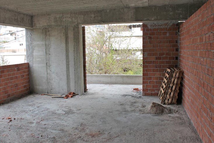 Realty photo 2