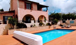 Villa 260 m² in Paphos