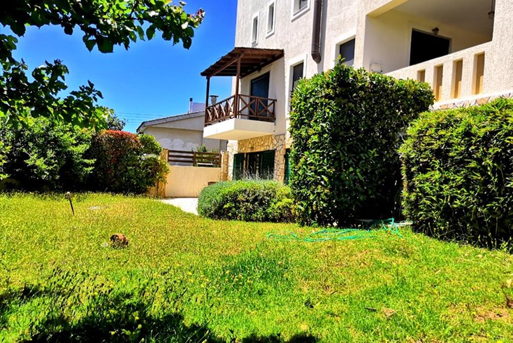 Realty photo 3