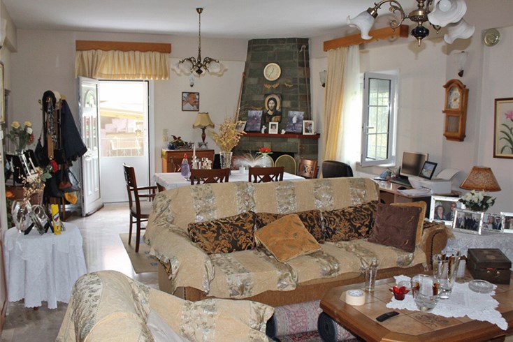 Realty photo 3