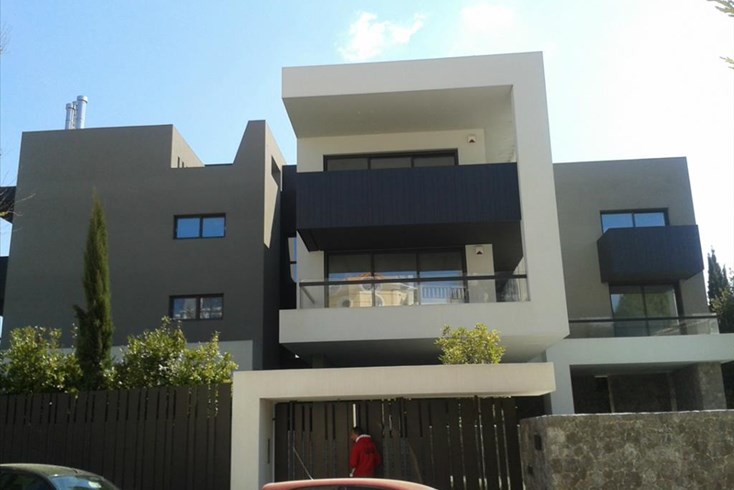 Realty photo 1