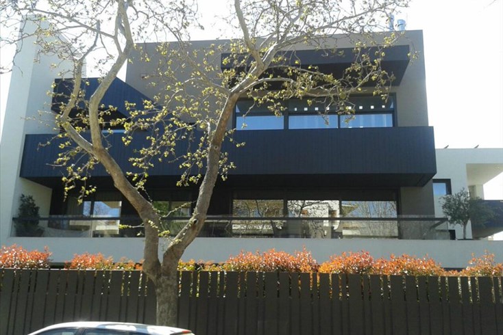 Realty photo 2